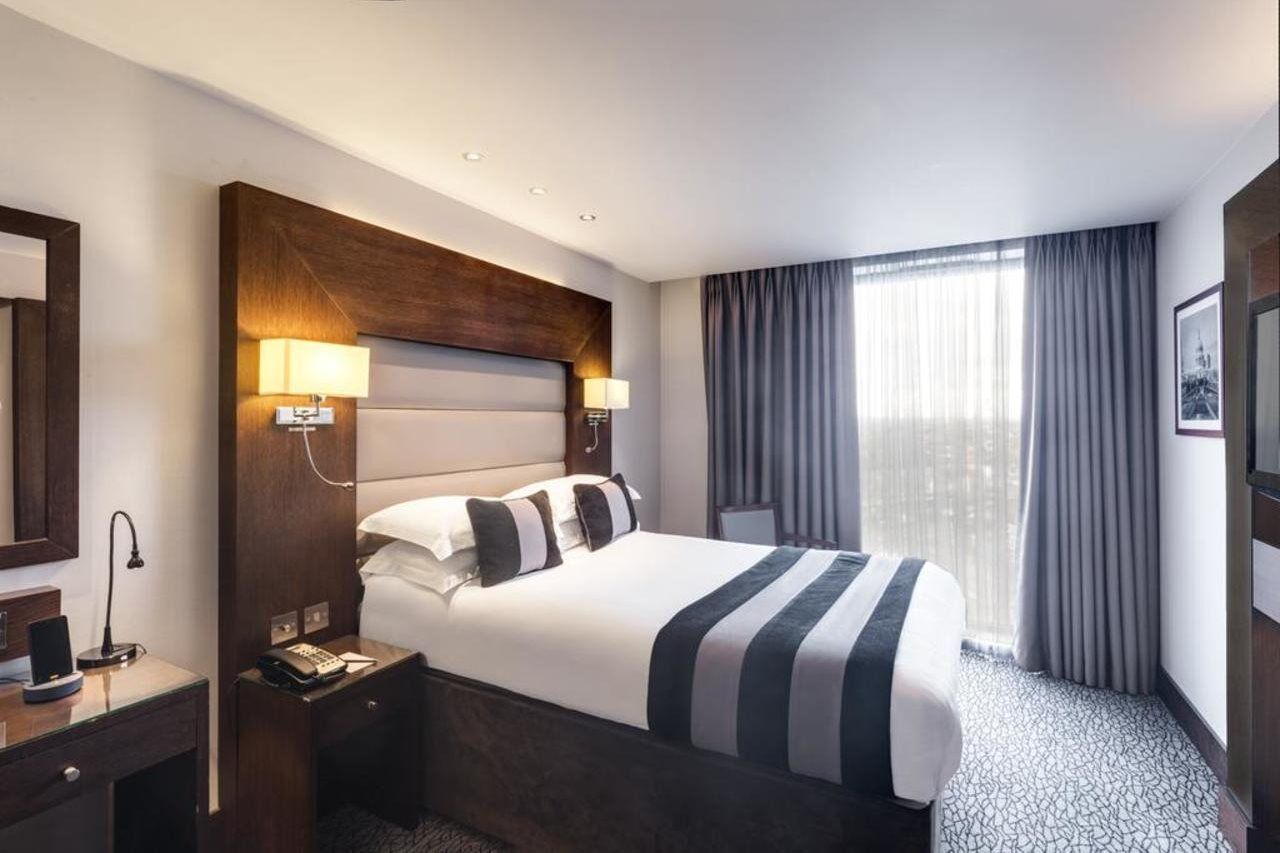 Park Grand Heathrow Hotel Hounslow Kültér fotó