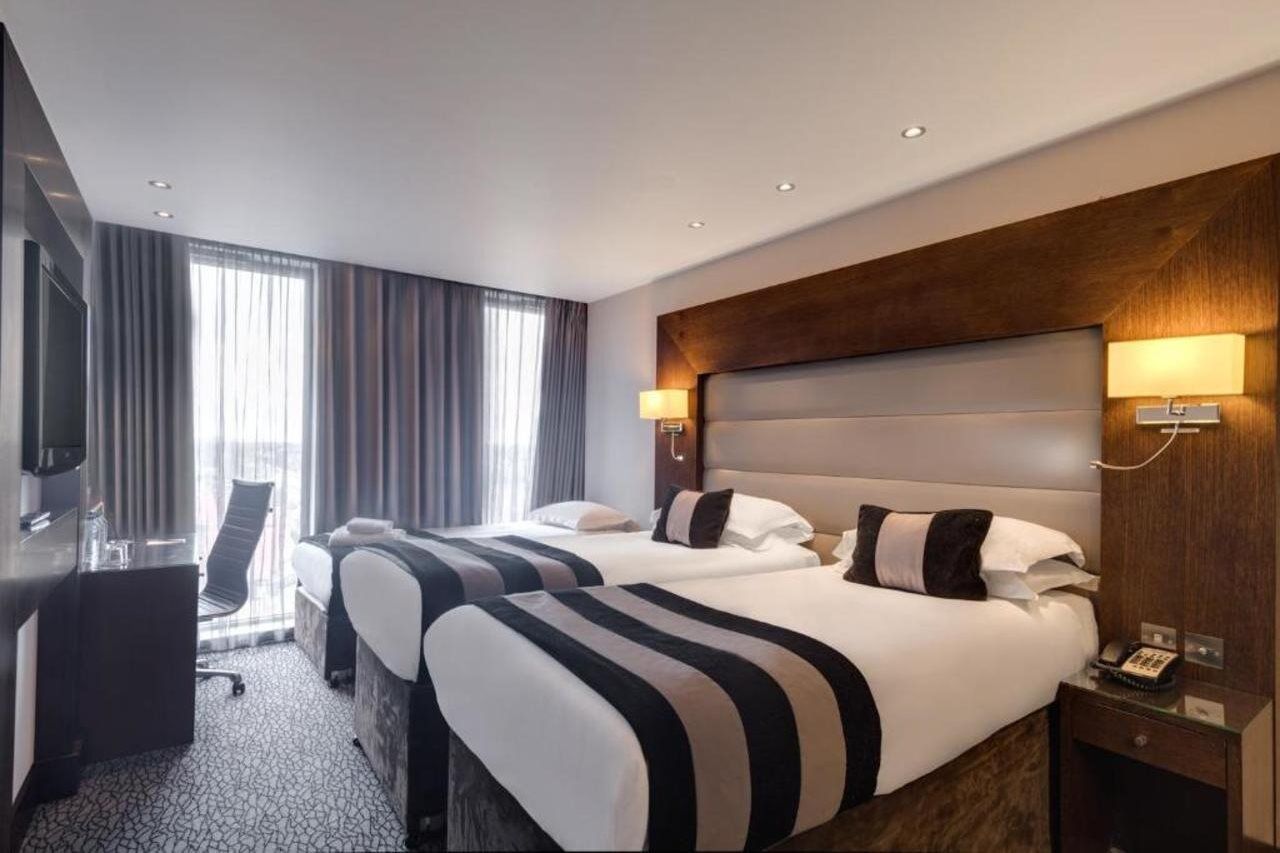 Park Grand Heathrow Hotel Hounslow Kültér fotó